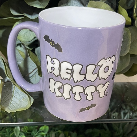 Sanrio Halloween Hello Kitty Mummy Costume &Ghosts Purple Ceramic Coffee Mug NWT - Picture 3 of 3